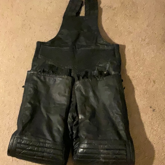 Heavy duty, genuine leather snowmobile suit. - Picture 11 of 16